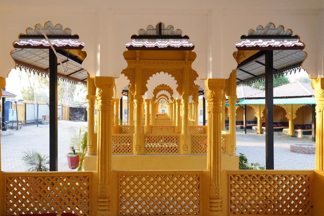 Rawla Ratanpur Bechiwāra Exterior foto